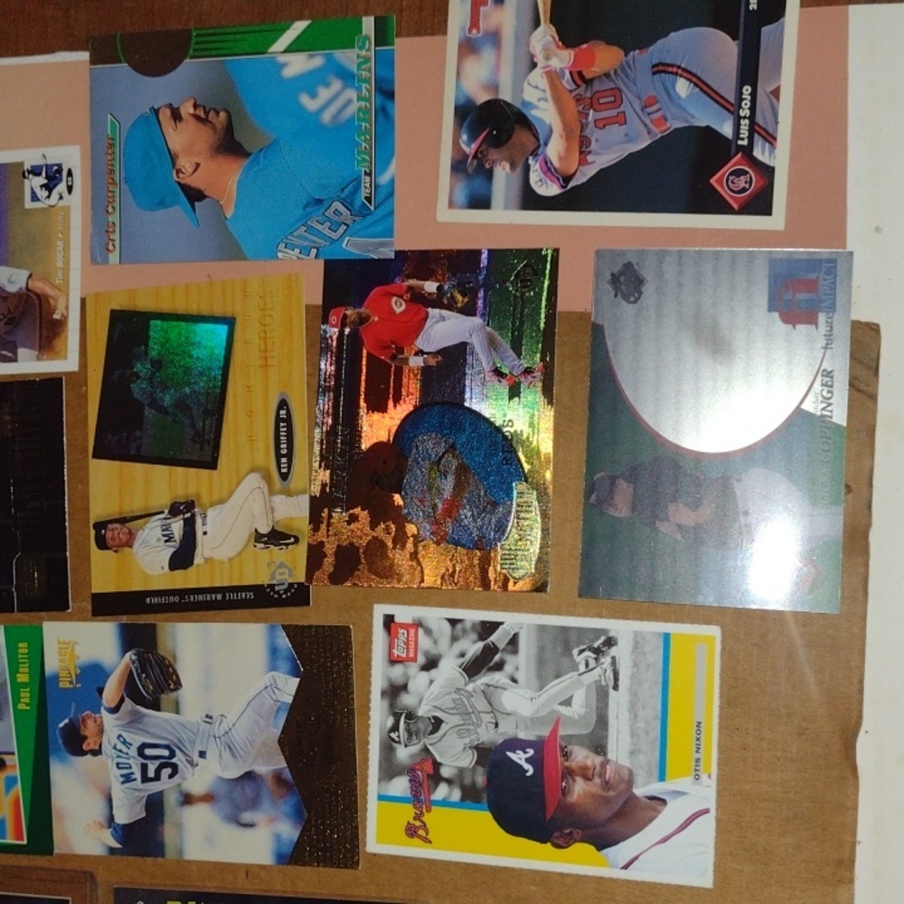 Assorted Baseball Trading Cards - Picture 2 of 7
